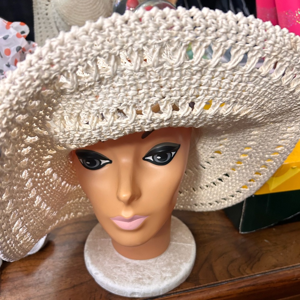 Beach hat